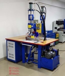 Μηχανή ανάγλυψης μπλουζών 5kw PVC ημιαυτόματη